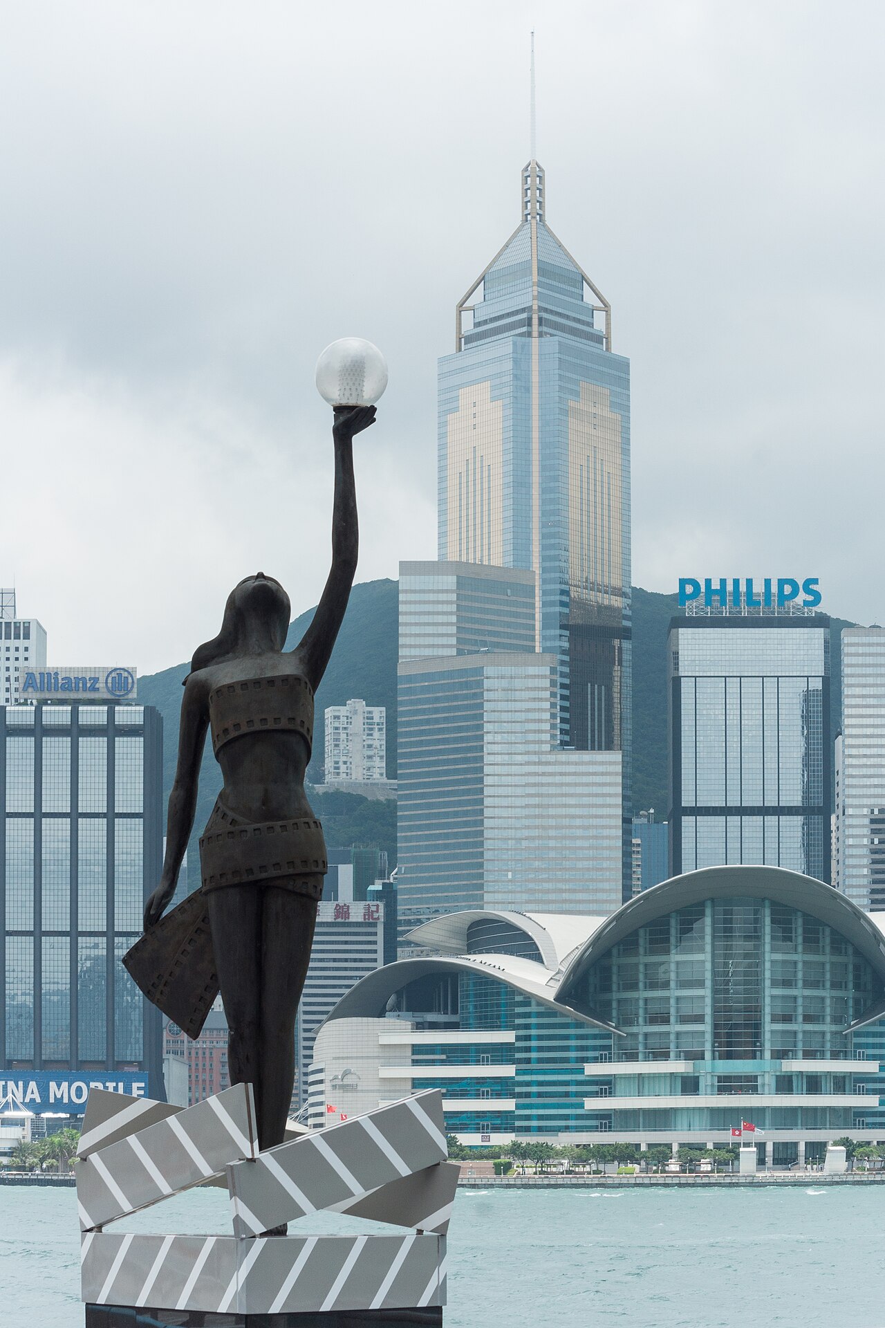 香港