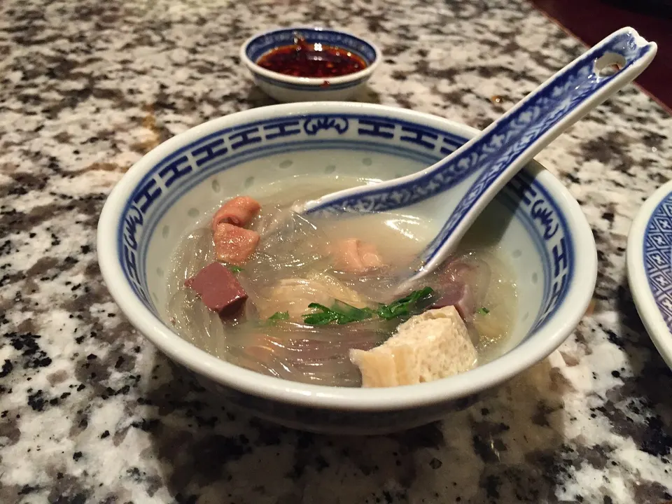 鸭血粉丝汤